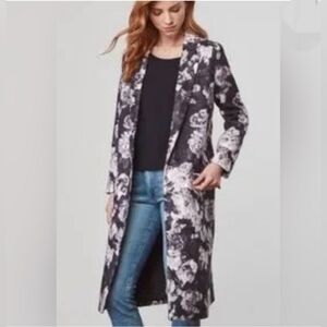New Unworn BB Dakota Black, White, Grey Floral Coat Lined Size Small Never Worn